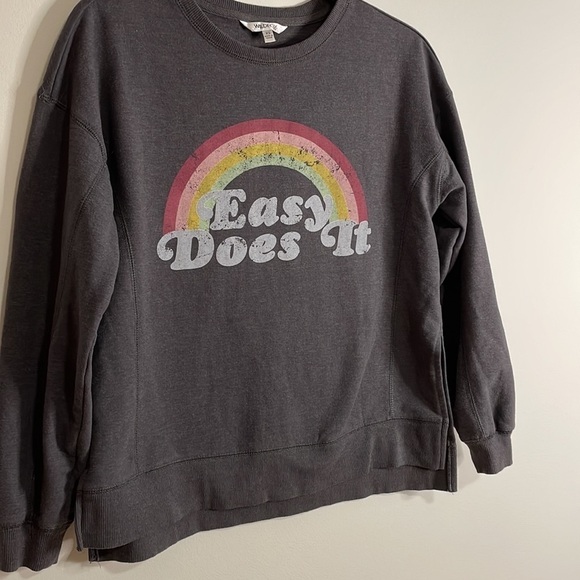 Wildfox Sweatshirt Graphic Easy Does It XS Gray Rainbow Pink Crewneck Leisure - Picture 2 of 9